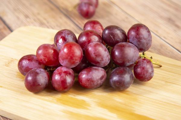 紅提的功效與作用、禁忌和食用方法