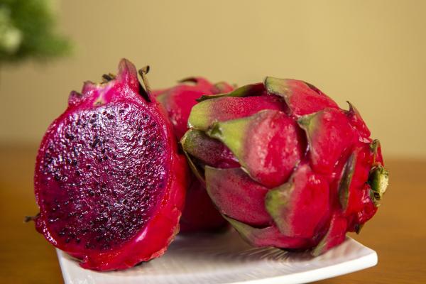 紅心火龍果的功效與作用、禁忌和食用方法