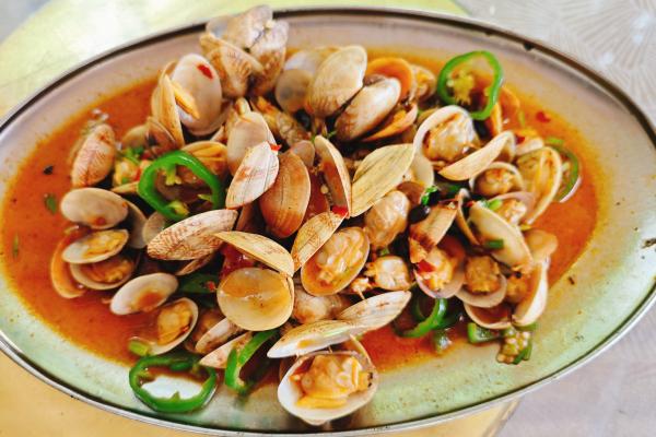 花甲的功效與作用、禁忌和食用方法-易網<a href=http://www.logojc.com/ target=_blank class=infotextkey>健康養生</a>網 花甲的功效與作用、禁忌和食用方法