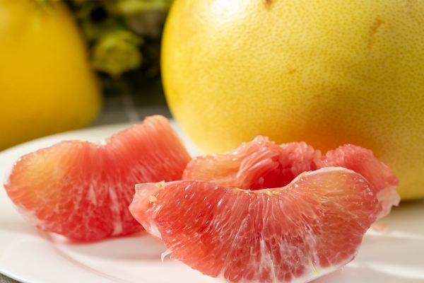 吃葡萄柚能幫助清理腸道垃圾嗎
