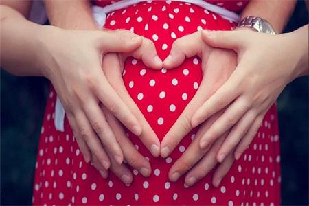 女性懷孕后同房次數要減少，性愛過程中要注意這些