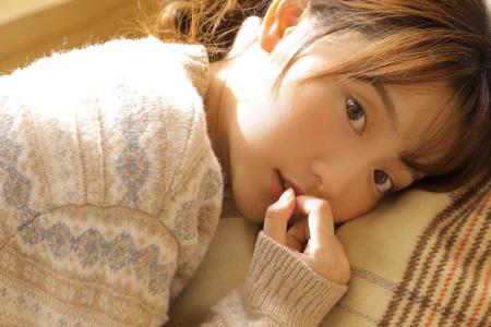 迷人的保姆睡衣滑落 勾引我上床發生關系逼我負責