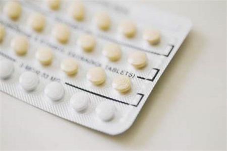 避孕藥什么時(shí)候吃有效？女性長(zhǎng)期服用避孕藥需要注意的四點(diǎn)