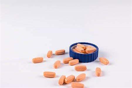 避孕藥什么時(shí)候吃有效？女性長(zhǎng)期服用避孕藥需要注意的四點(diǎn)