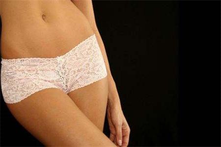 下面腥臭味是什么回事？女性私處有異味大多是這三點原因