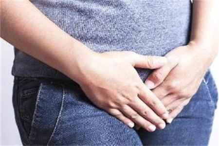 下面腥臭味是什么回事？女性私處有異味大多是這三點原因