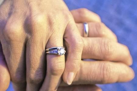 性生活多久一次較合理？性生活不和諧對女性有什么危害