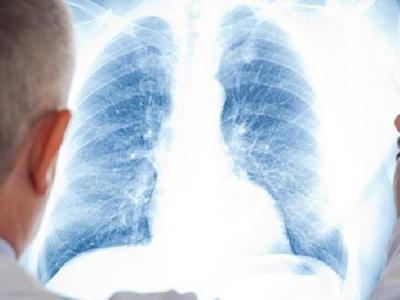 為什么男人總愛摸女人的胸部?或許是這幾個原因引起的