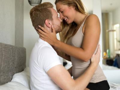 強(qiáng)烈刺激的性愛體位 易引發(fā)性高潮的后入式