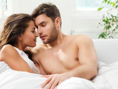 夫妻要嘗試的新鮮性愛姿勢 這幾個(gè)性生活姿勢你用過嗎