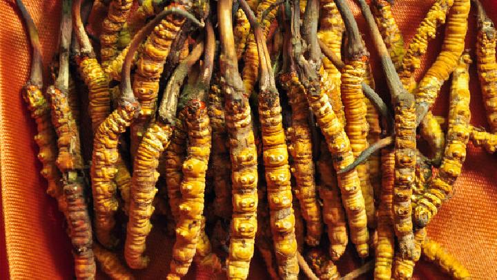 男性吃冬蟲(chóng)夏草可以壯陽(yáng)嗎 冬蟲(chóng)夏草該怎么吃壯陽(yáng)效果最佳