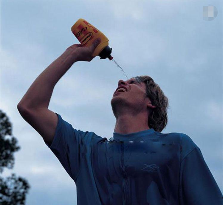 你竟然連水都不會喝？4點喝水小常識讓你喝水的同時也能減肥