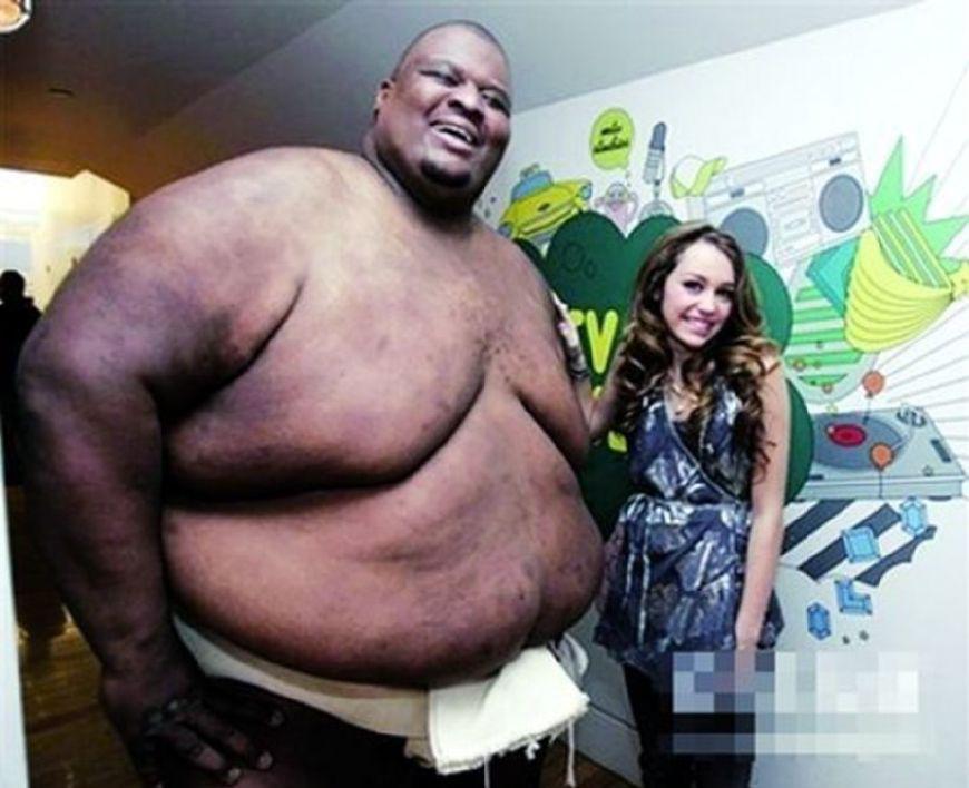 減肥最失敗的一名600斤胖子，不僅挽回女友失敗還嚇到眾人