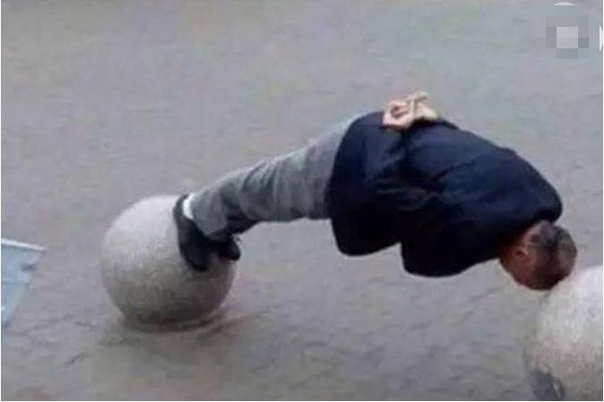 最新奇健身方式讓你1秒變高手，網友稱原來健身器材還可以這么用