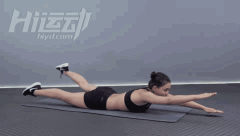 最新奇健身方式讓你1秒變高手，網友稱原來健身器材還可以這么用