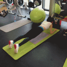 高顏值和傲人身材的標配，這位模特女神還可以更優秀