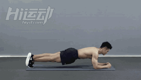 24歲女神放棄健美競技，開始健身后擁有百萬粉絲創(chuàng)辦自己的品牌