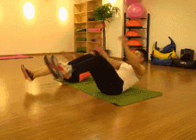 9個動作10分鐘暴汗燃脂！沒強度的減肥都是瞎扯淡