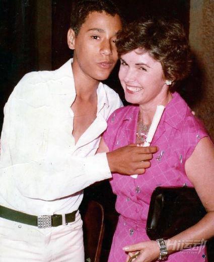 為追求更大的肌肉男子不惜代價，注射燃油手臂足有60cm粗