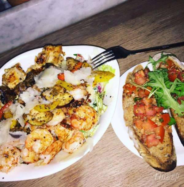 最強(qiáng)壯的CS：GO游戲冠軍！游戲與健身都不耽誤