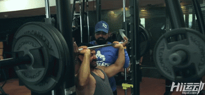 先把體脂率吃到37%再降到9%！為了拍部電影是有多拼命