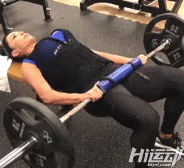 35歲練成最強(qiáng)大臀肌！被奉為“臀神”，擁有600萬(wàn)粉絲