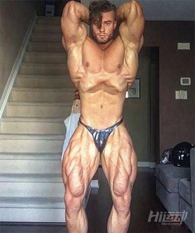 曾經是個菜鳥，直到他姐夫出現！小伙練成了少有的真空腹