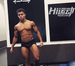 21歲小伙健身太強(qiáng)了：可以控制身體每一塊肌肉跳動(dòng)