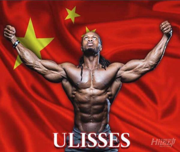 國外黑人天安門前赤裸上身，武警面前束手就擒