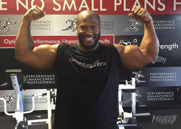 橄欖球運動為什么會經常腦震蕩？看完球員訓練！這跟撞車沒區別