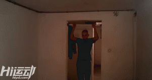 不用器械4年徒手健身！小伙從瘦“鵪鶉”到“肌霸”完美蛻變！