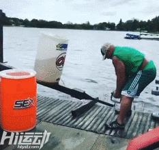 健身器械自己造：廢銅爛鐵加冰塊，冬季健身燥起來！