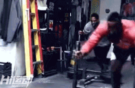 由“夜店哈”進化成“努力哈”，帶領火箭掉打騎士隊！哈登的增肌計劃