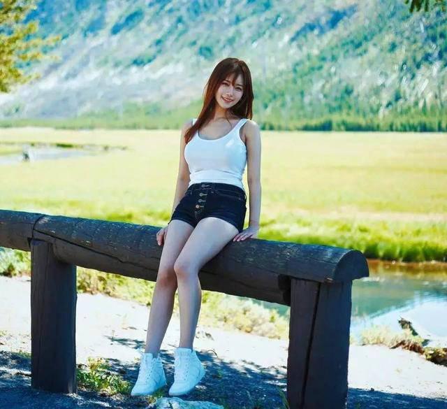 韓國J罩杯女主播 胸太大健身尷尬