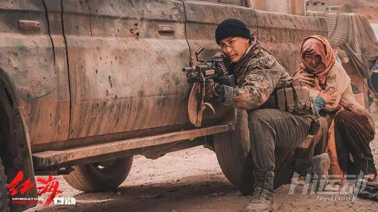 現代戰爭片不是愛情片，想演軍人，所有演員先健身訓練半年