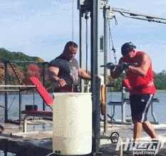 健身器械自己造：廢銅爛鐵加冰塊，冬季健身燥起來！