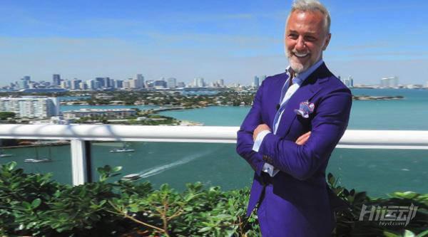 50歲堅持健身練好身材，輕松追到小20歲的模特女友！我差點就信了