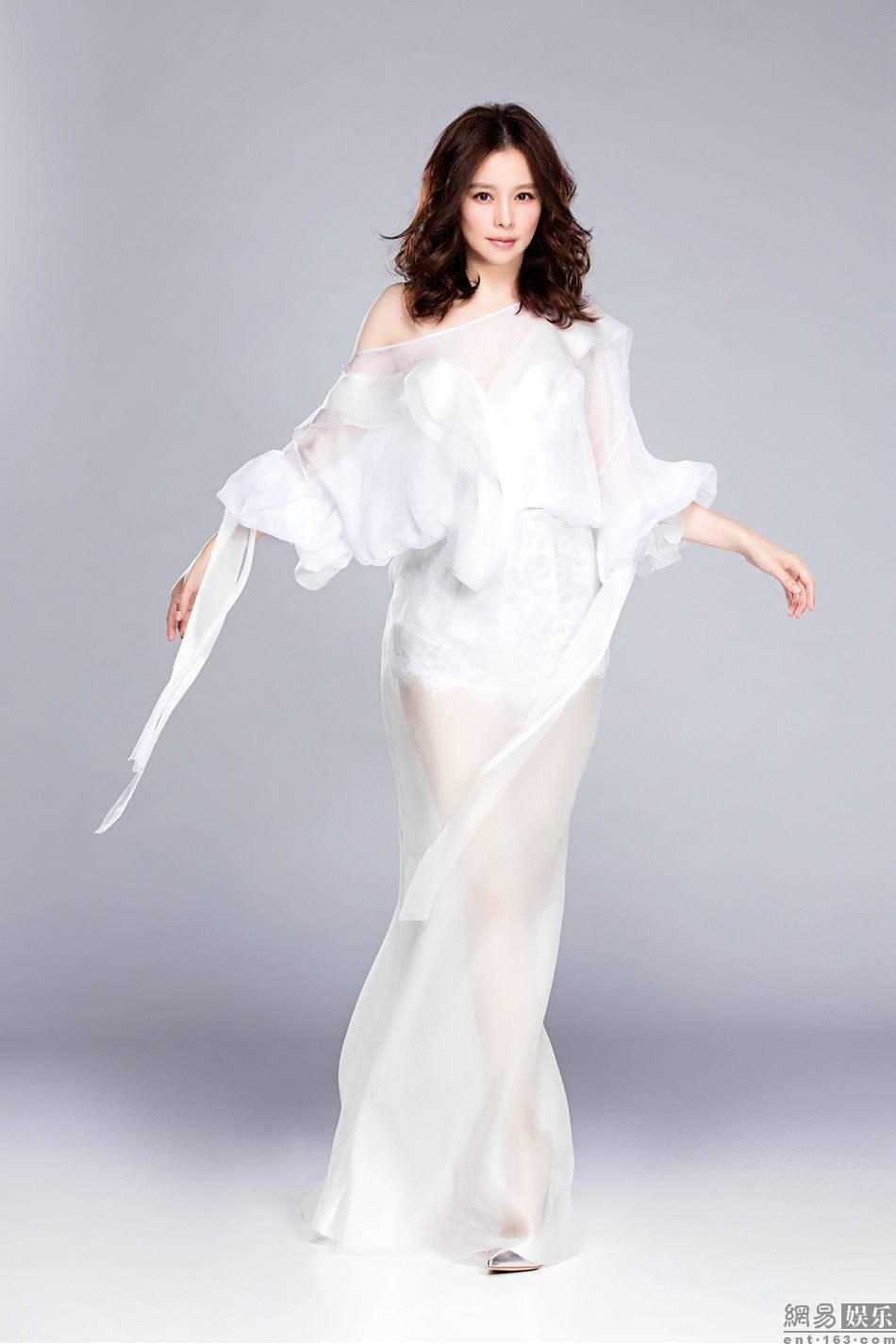 徐若瑄產后瘦18公斤 帶娃做運動