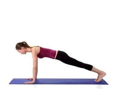 瘦腿、瘦腰的瑜伽動(dòng)作，女性堅(jiān)持每日練習(xí)早日變苗條