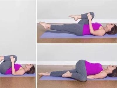 瑜伽初入門教學視頻，女性消除腸胃不適的瑜伽動作圖片