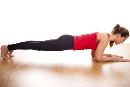 瑜伽動作圖片瘦肚子，四個體式燃脂減肥練出小蠻腰