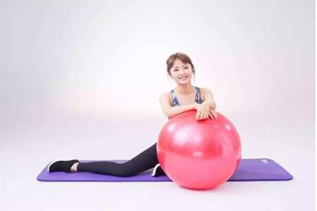 瑜伽動作圖片瘦肚子，四個體式燃脂減肥練出小蠻腰