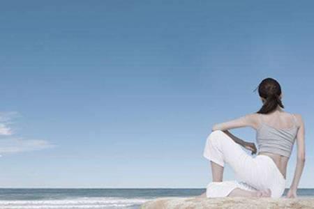 女人應不應該給自己報個瑜伽 女人練瑜伽的好處及用處