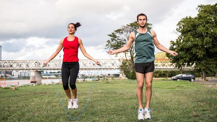 做什么減肥操能塑造身材 3步減肥操打造迷人身材-易網(wǎng)健康<a href=http://www.logojc.com/jkys/ target=_blank class=infotextkey>養(yǎng)生</a>網(wǎng) 做什么減肥操能塑造身材 3步減肥操打造迷人身材