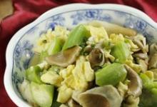 豬肚菇絲瓜炒雞蛋的做法-家常味炒菜譜