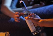 喝酒也能引發(fā)腹瀉？應(yīng)該如何應(yīng)對(duì)？