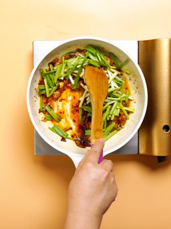 蒜苗回鍋肉的做法-家常味炒菜譜