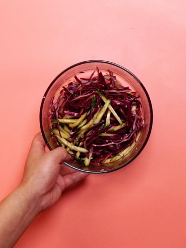 涼拌紫甘藍(lán)的做法-酸甜味拌菜譜