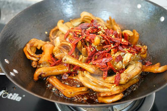 香辣鹵鴨掌的做法-家常味煮菜譜