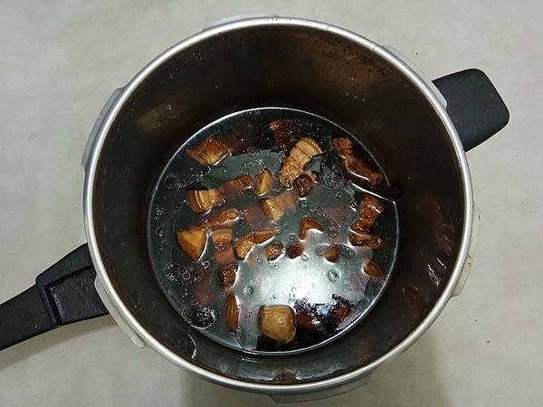 豆角鍋粘卷子的做法-家常味燉菜譜